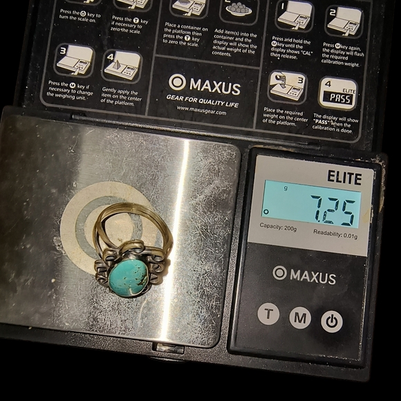 Signed Native American Pilot Mountain Turquoise And Sterling Silver Ring - Picture 10 of 12